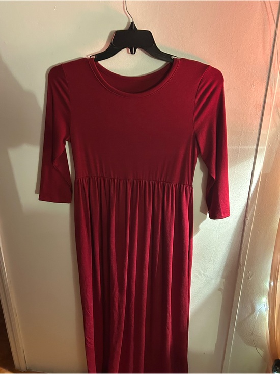 Dresses & Skirts - ⭐️Classic 3/4 Sleeve Maxi Dress in Deep Red